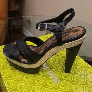 Gianni Bini Platform Heels